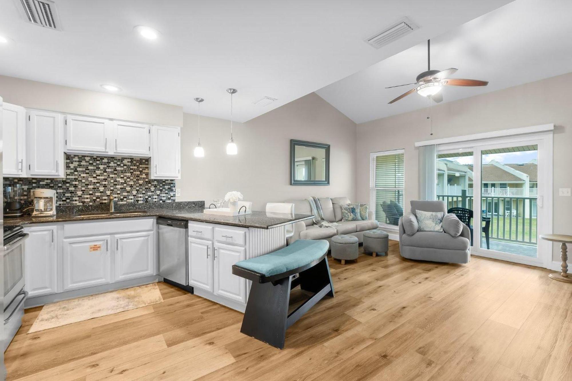 Seacove 7E 2 Bedroom Condo เดสติน ภายนอก รูปภาพ